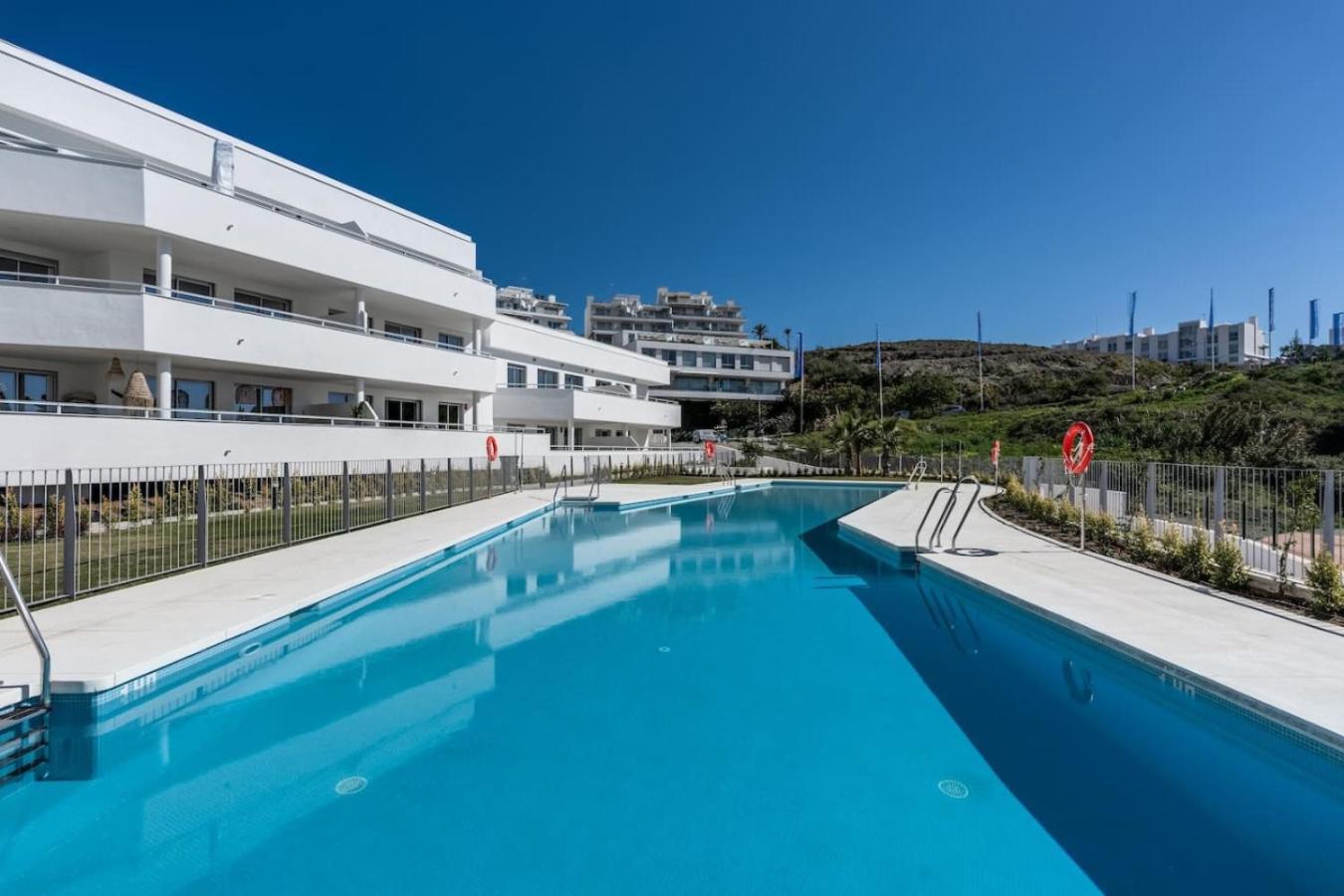 Luxueus Apt. With Panoramic View - Oceana Gardens Apartamento Estepona